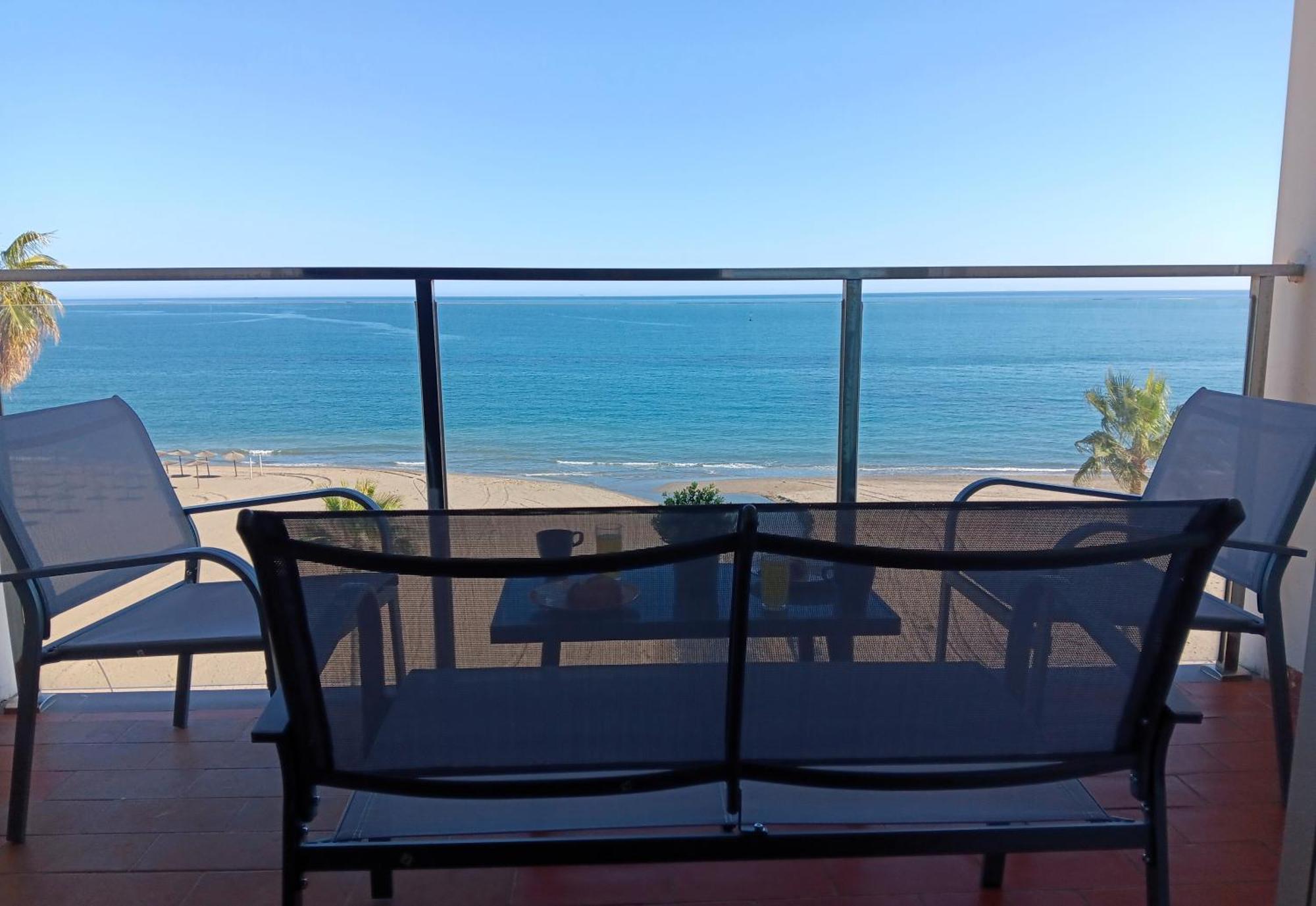Alojamiento Iberia Playa Estepona Exterior foto